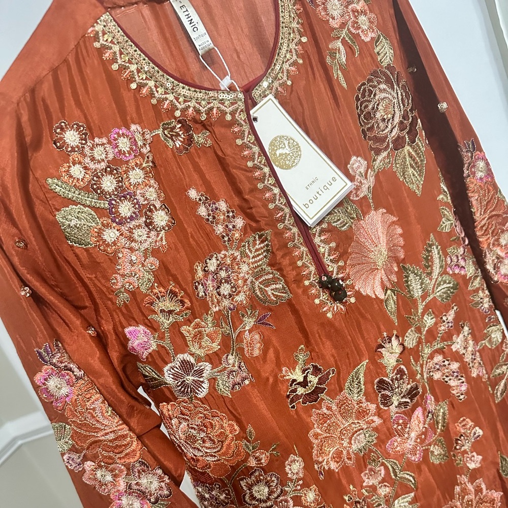 Ethnic outfitters 2 piece